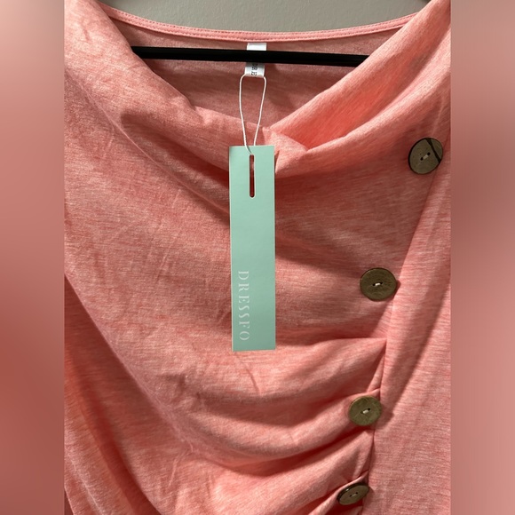 NWT Dressfo Top with Rushing and Buttons Size XL - Picture 3 of 4